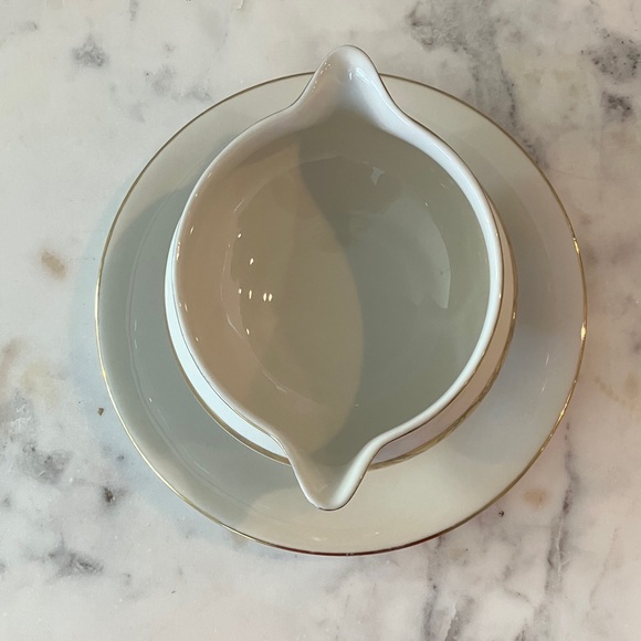 Vintage Theodore Haviland Gotham Gravy Sauce Boat with Attached Underplate - Picture 5 of 10